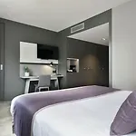 Upper Diagonal Hotel