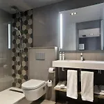 Upper Diagonal Hotel