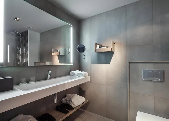 Upper Diagonal 4* Barcelona