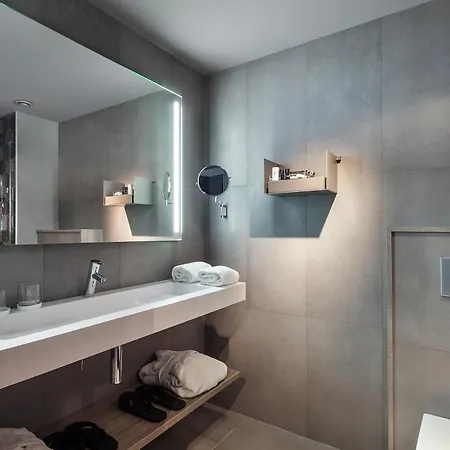 Upper Diagonal 4* Barcelona