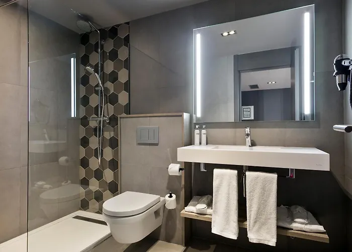 Upper Diagonal Hotell