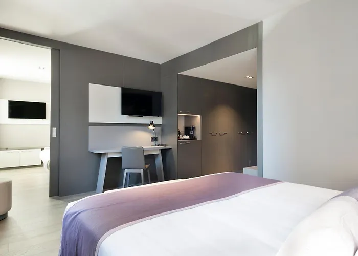 Upper Diagonal Hotell