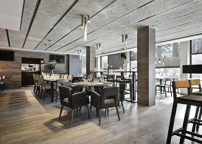 Upper Diagonal Hotell